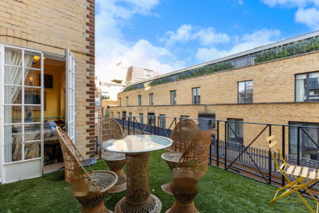 Flat in London, United Kingdom, 45 m² - picture 2