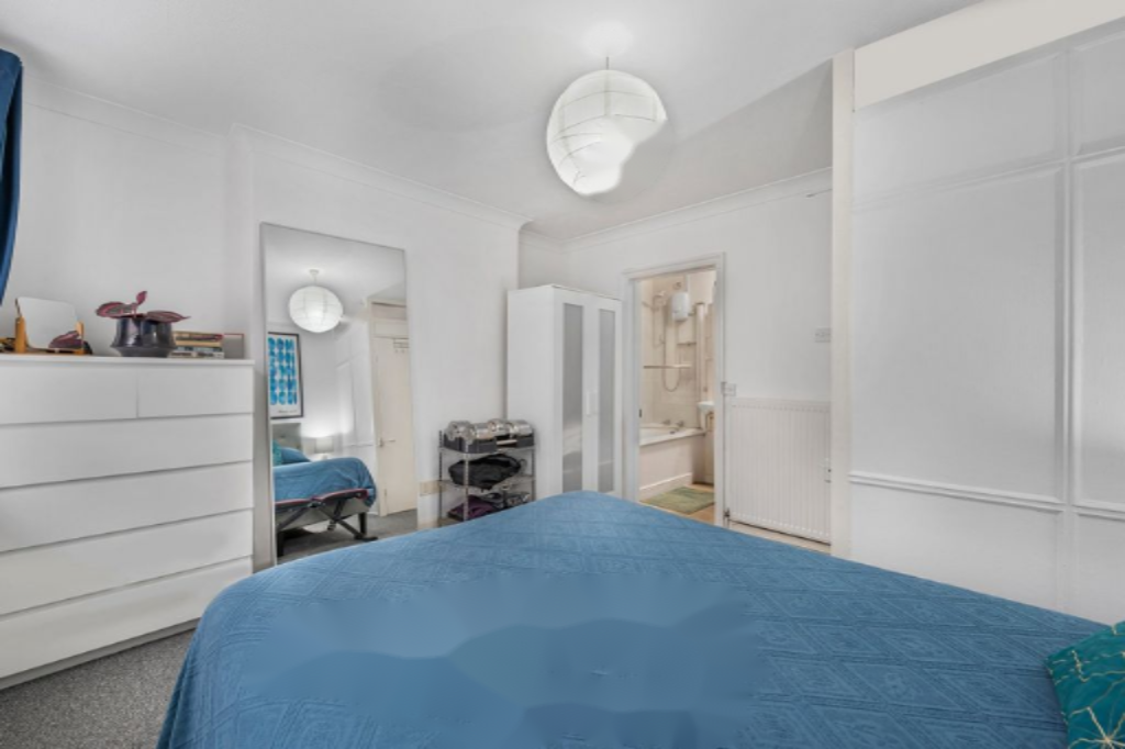 Flat in London, United Kingdom, 35 m² - picture 4