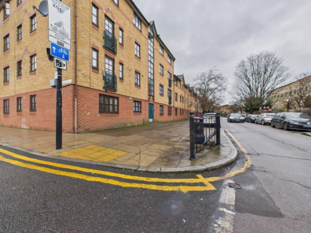 Flat in London, United Kingdom, 39 m² - picture 4