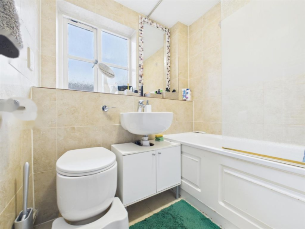 Flat in London, United Kingdom, 39 m² - picture 8