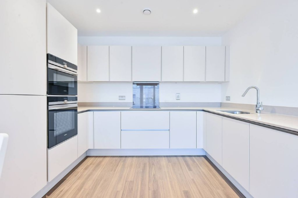 Flat in London, United Kingdom, 55 m² - picture 9