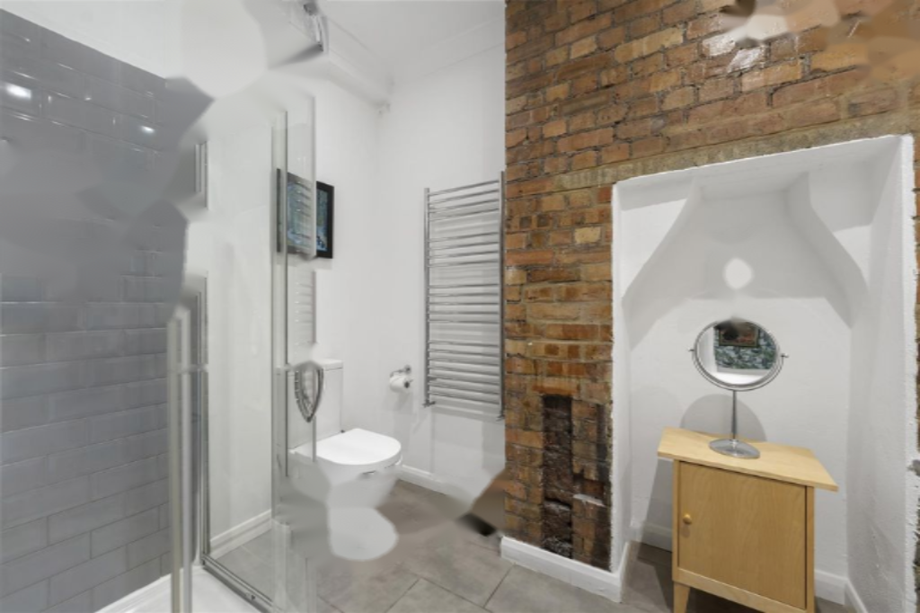 Flat in London, United Kingdom, 42 m² - picture 11