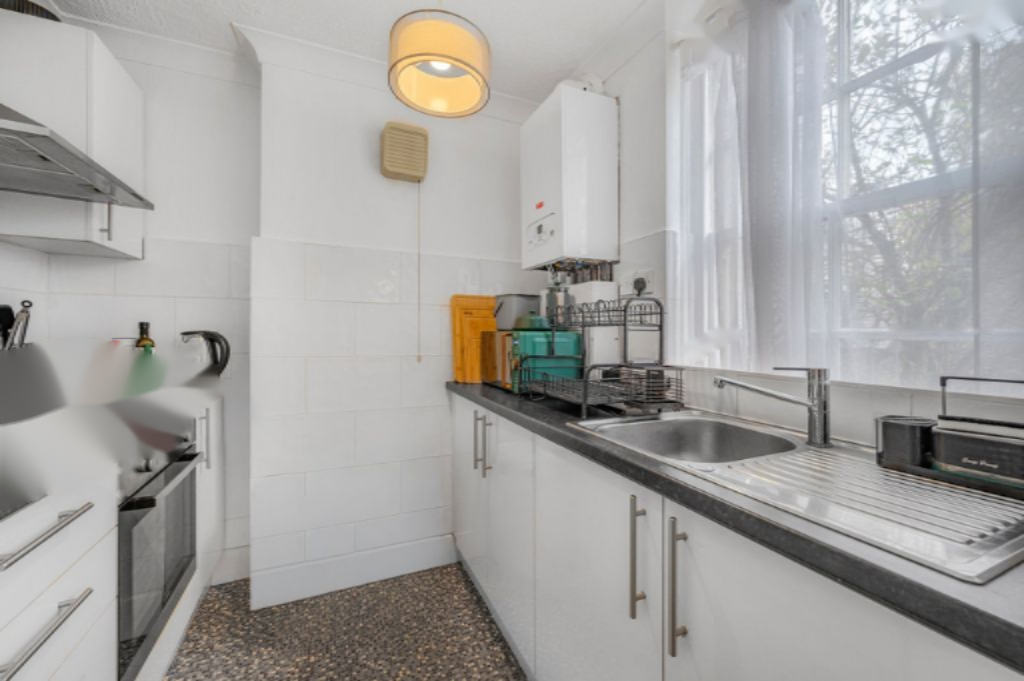 Flat in London, United Kingdom, 35 m² - picture 11