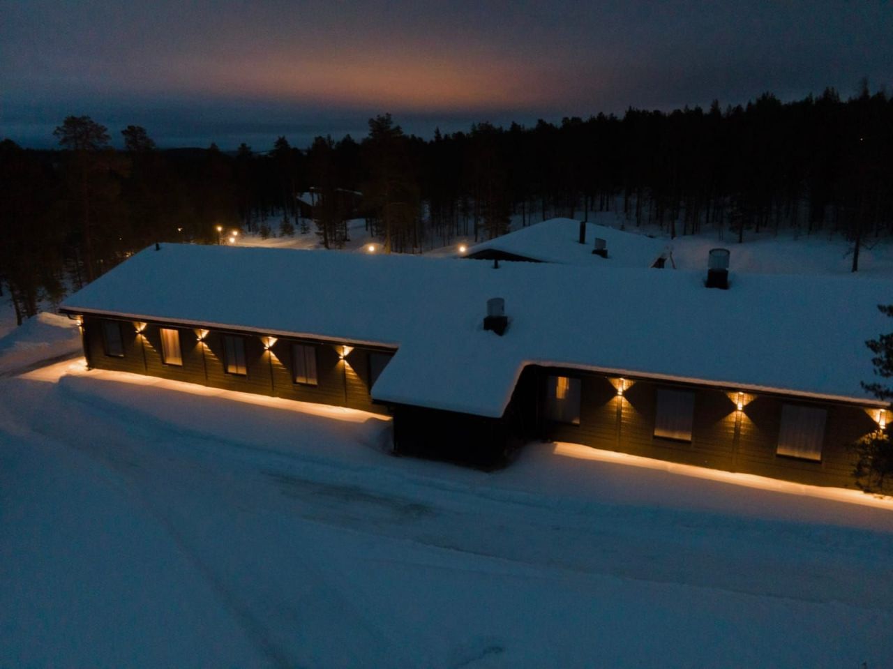 Hôtel à Ivalo, Finlande, 1 045 m² - image 4