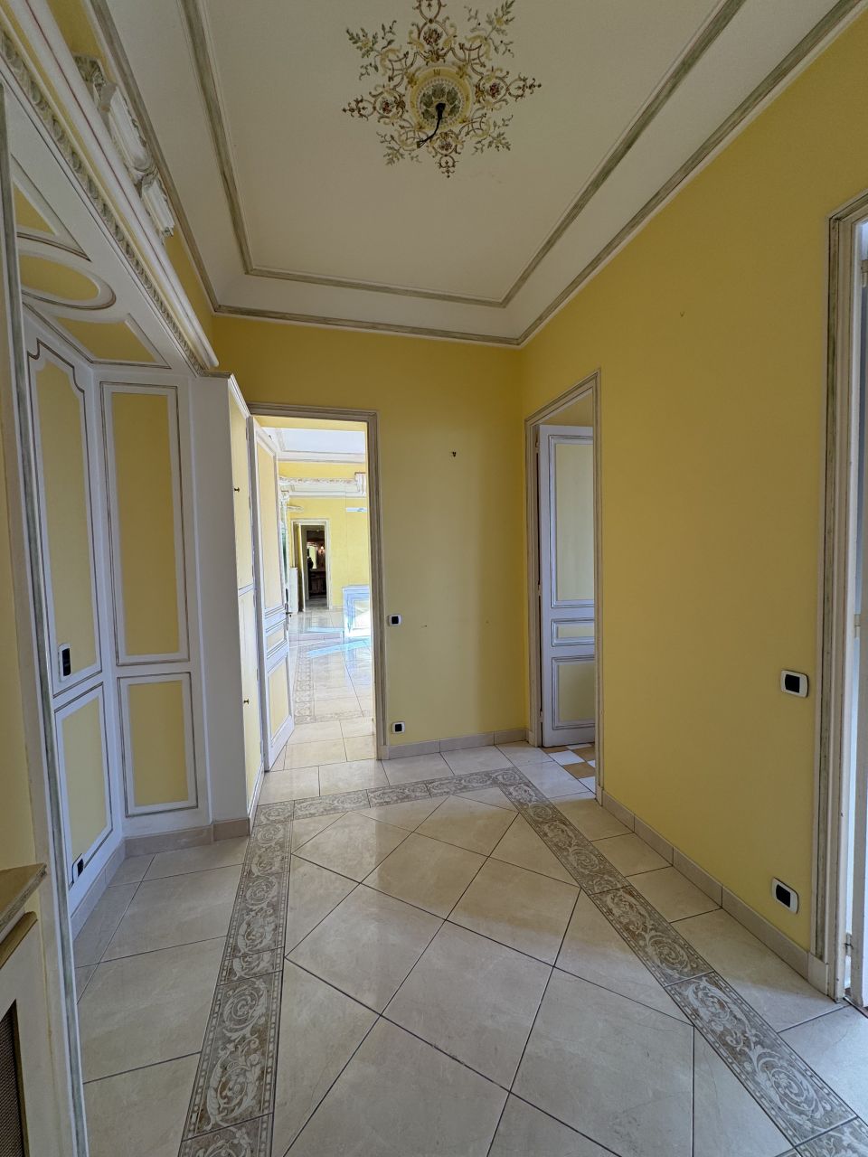 Apartment in Cannes, France, 117 m² - picture 5