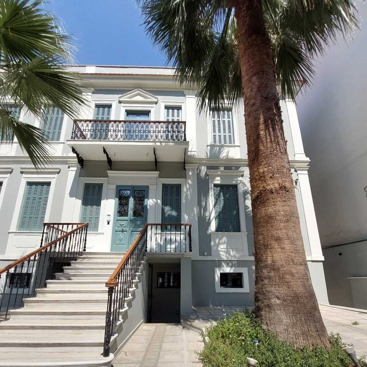 Commercial property in Thessaloniki, Greece, 680 m² - picture 1