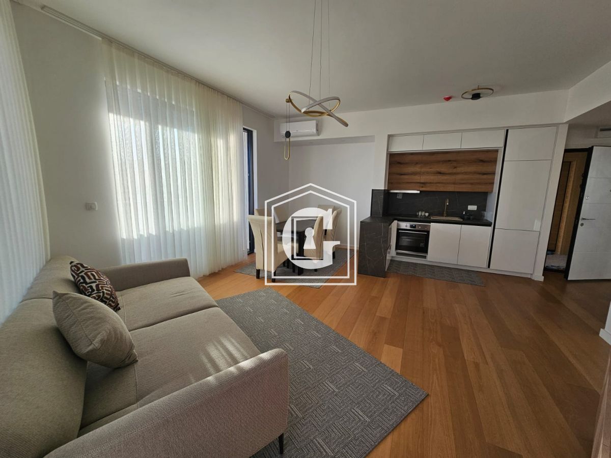 Apartment in Becici, Montenegro, 67 m² - picture 1