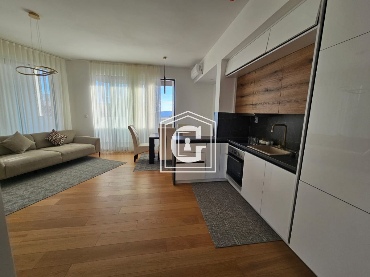 Apartment in Becici, Montenegro, 67 m² - picture 2