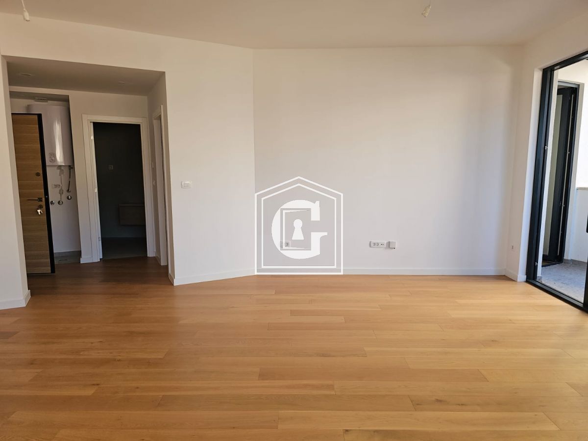 Apartment in Becici, Montenegro, 66 m² - picture 4