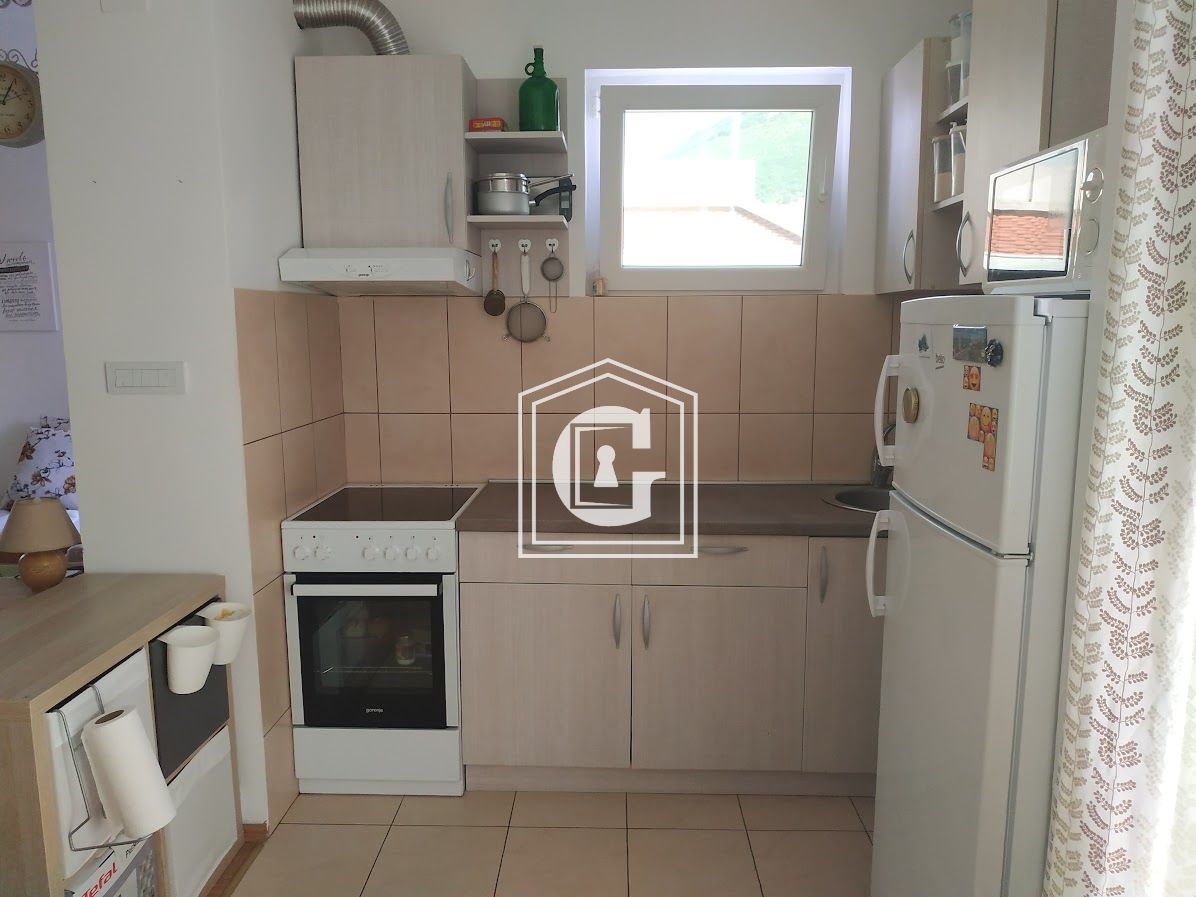 Apartment in Bar, Montenegro, 47 m² - picture 4