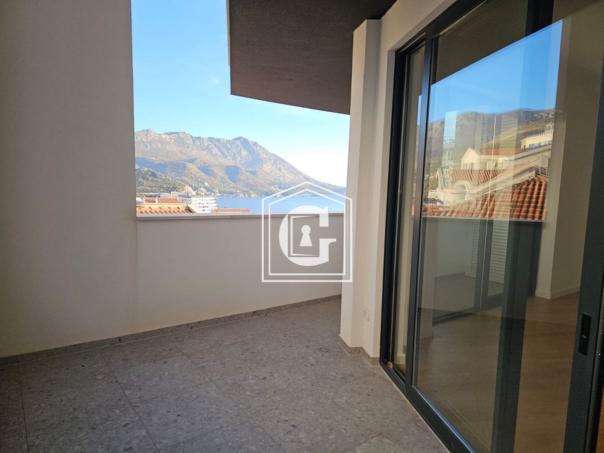 Apartment in Becici, Montenegro, 66 m² - picture 6