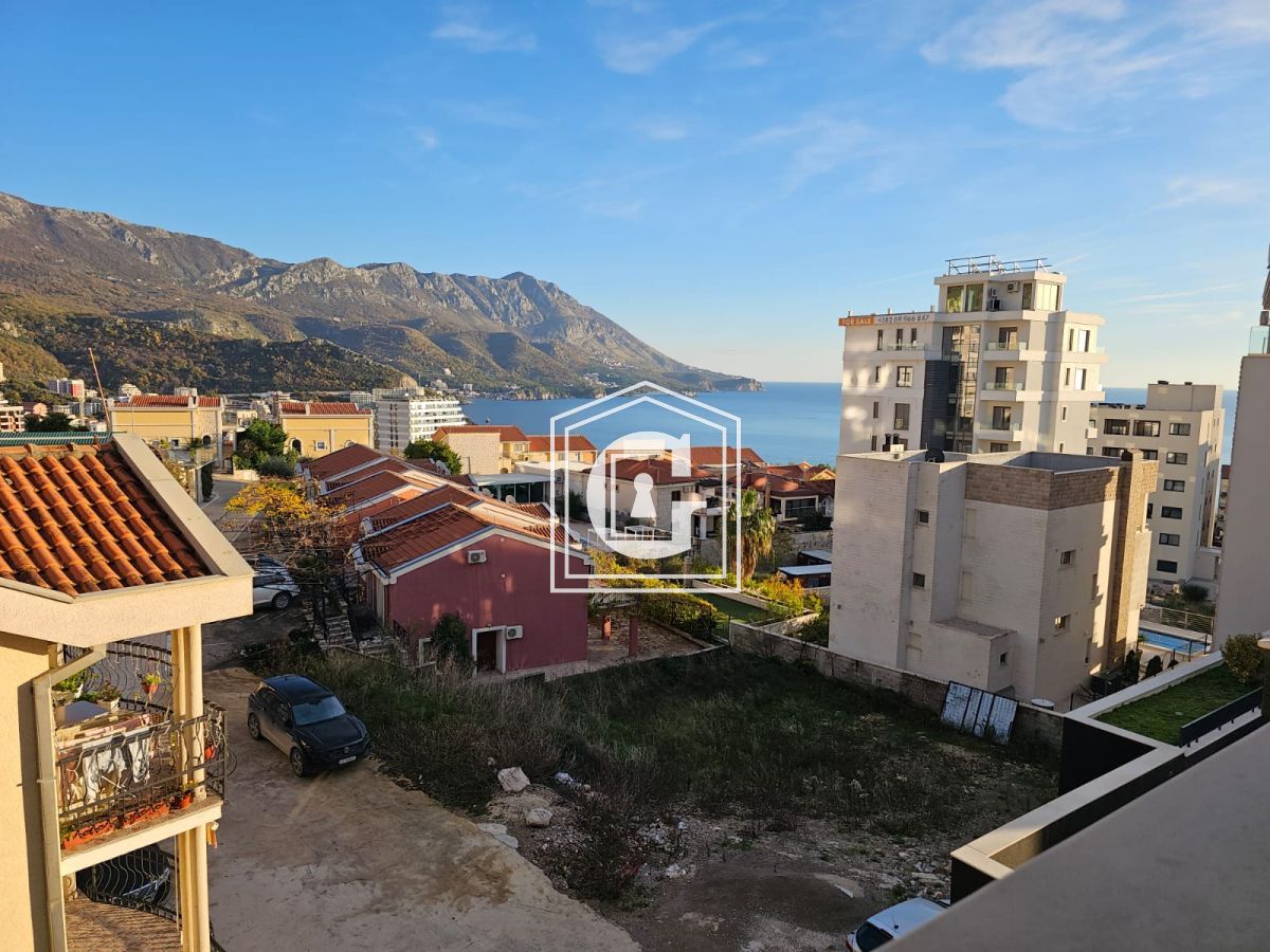 Apartment in Becici, Montenegro, 66 m² - picture 11