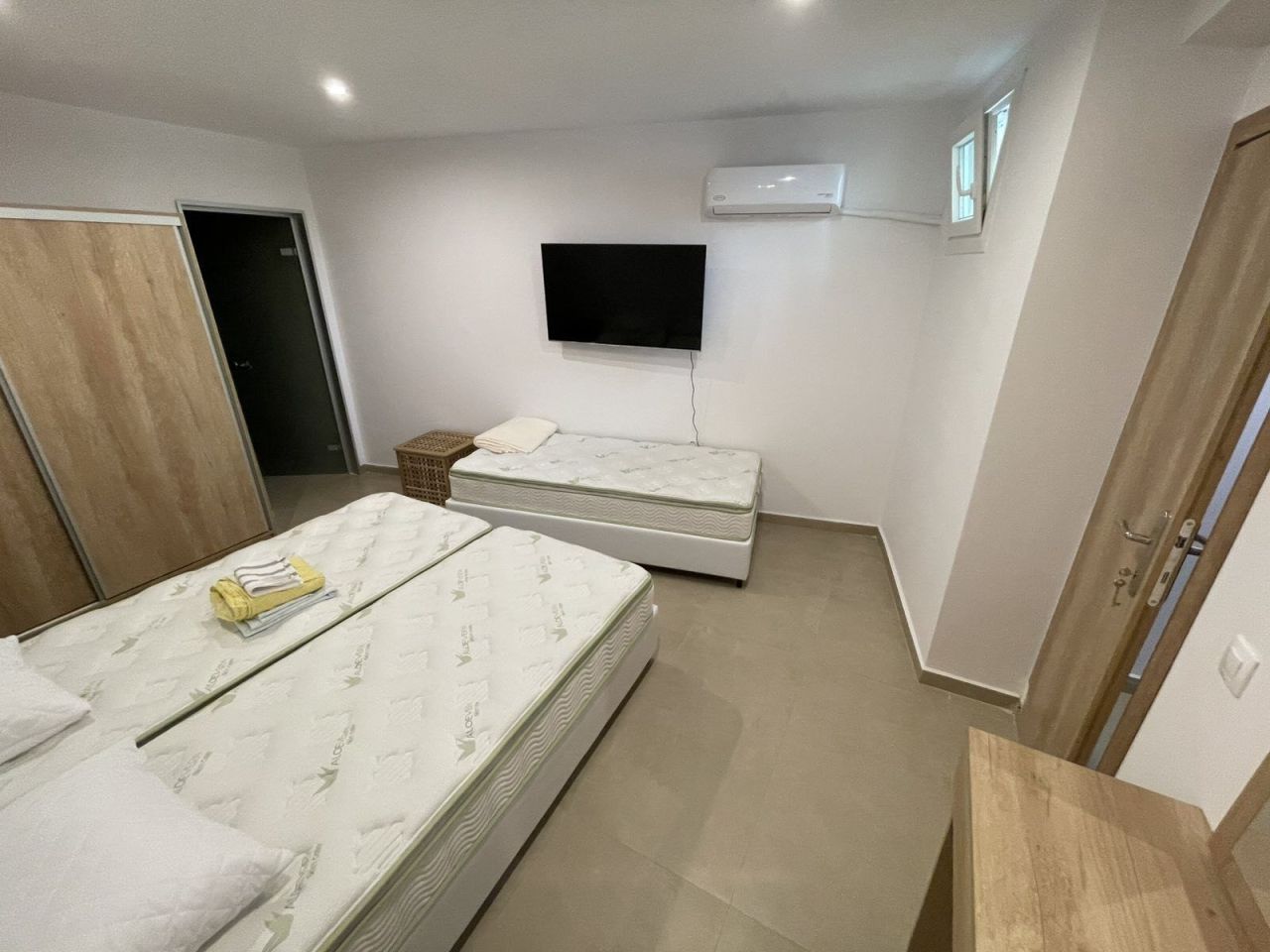 Commercial apartment building on Thasos, Greece, 360 m² - picture 16