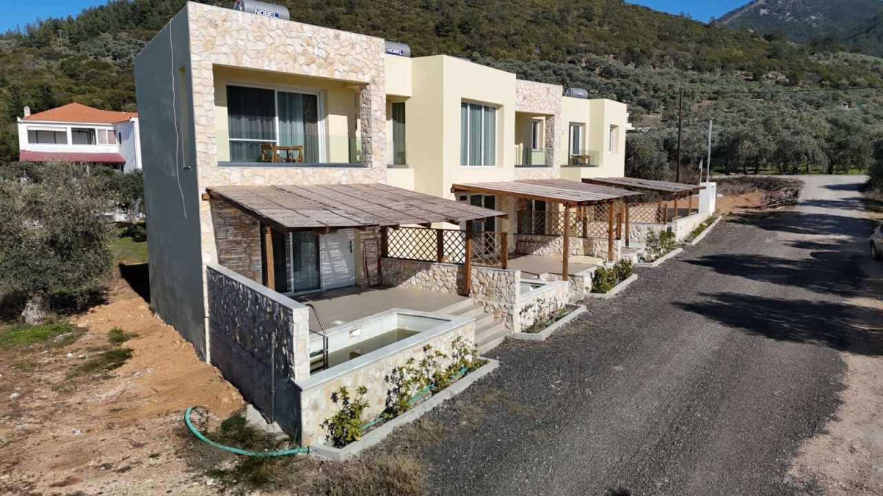 Commercial apartment building on Thasos, Greece, 360 m² - picture 1