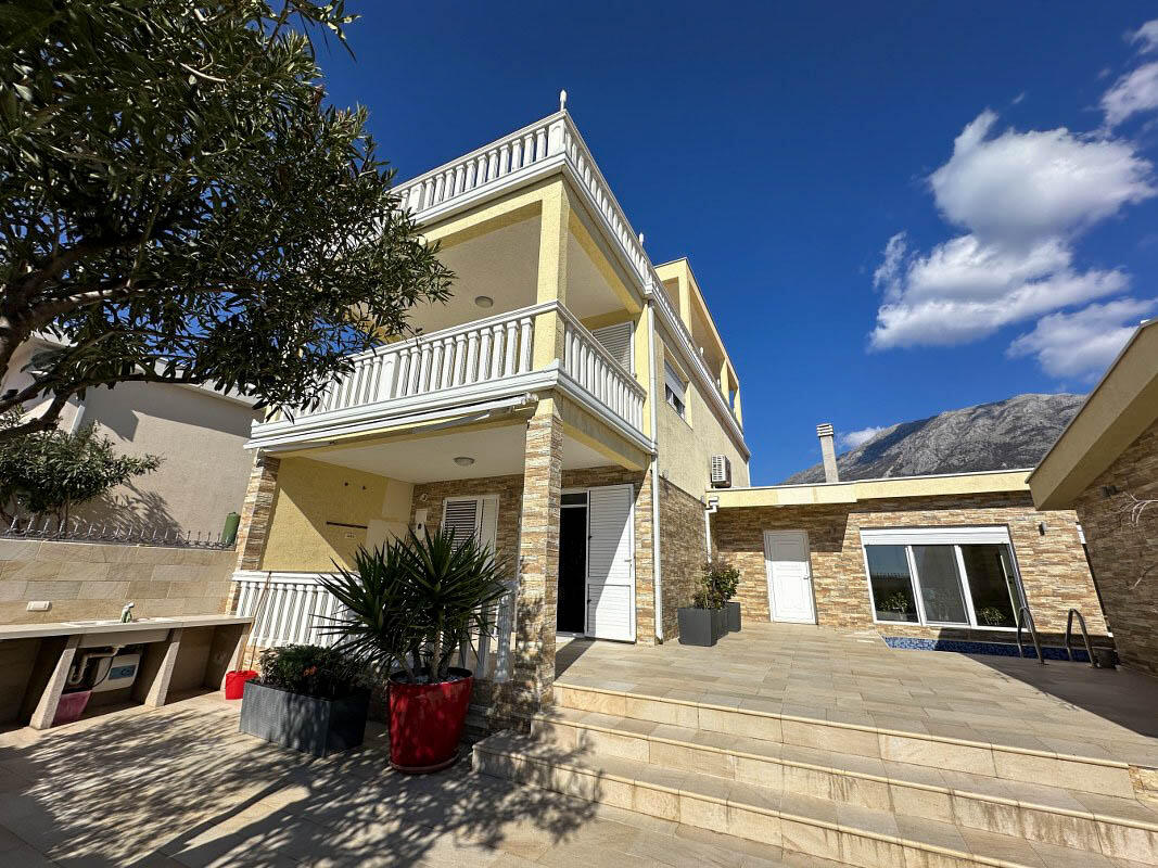 House in Dobra Voda, Montenegro, 183 m² - picture 1