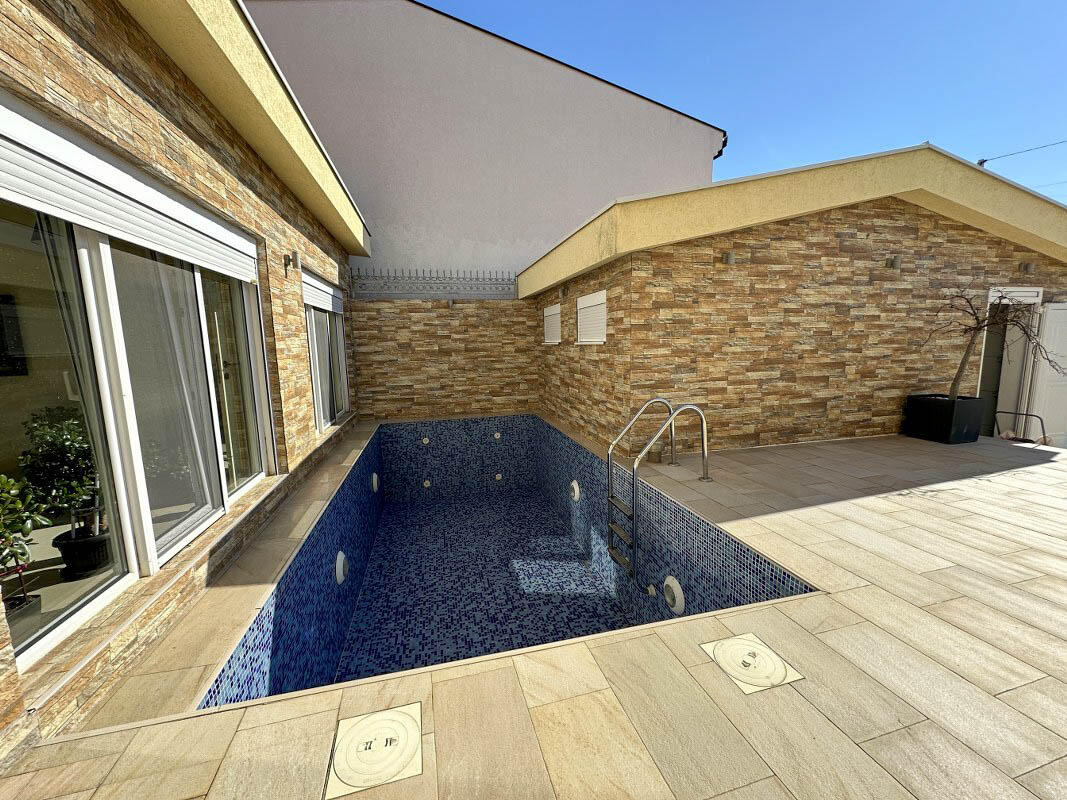 House in Dobra Voda, Montenegro, 183 m² - picture 14