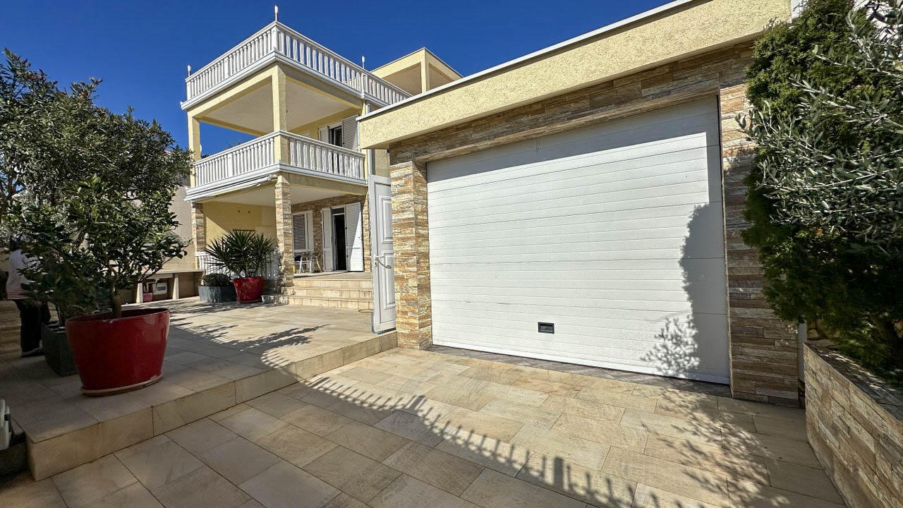 House in Dobra Voda, Montenegro, 183 m² - picture 15