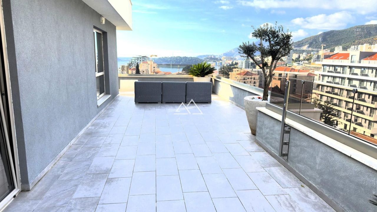 Apartment in Becici, Montenegro, 104 m² - picture 2