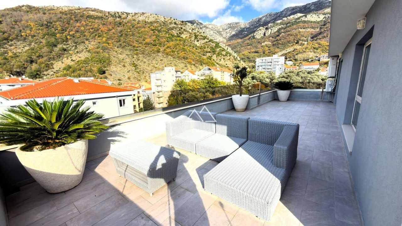 Apartment in Becici, Montenegro, 104 m² - picture 3