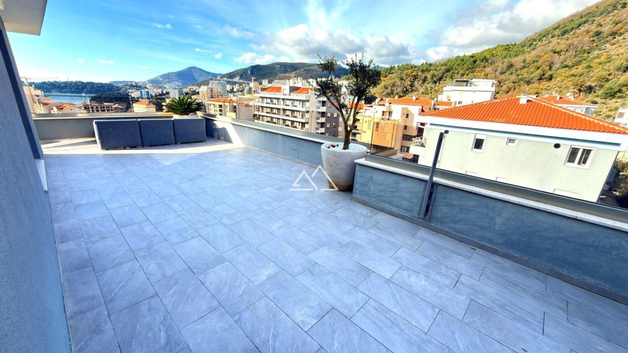 Apartment in Becici, Montenegro, 104 m² - picture 4