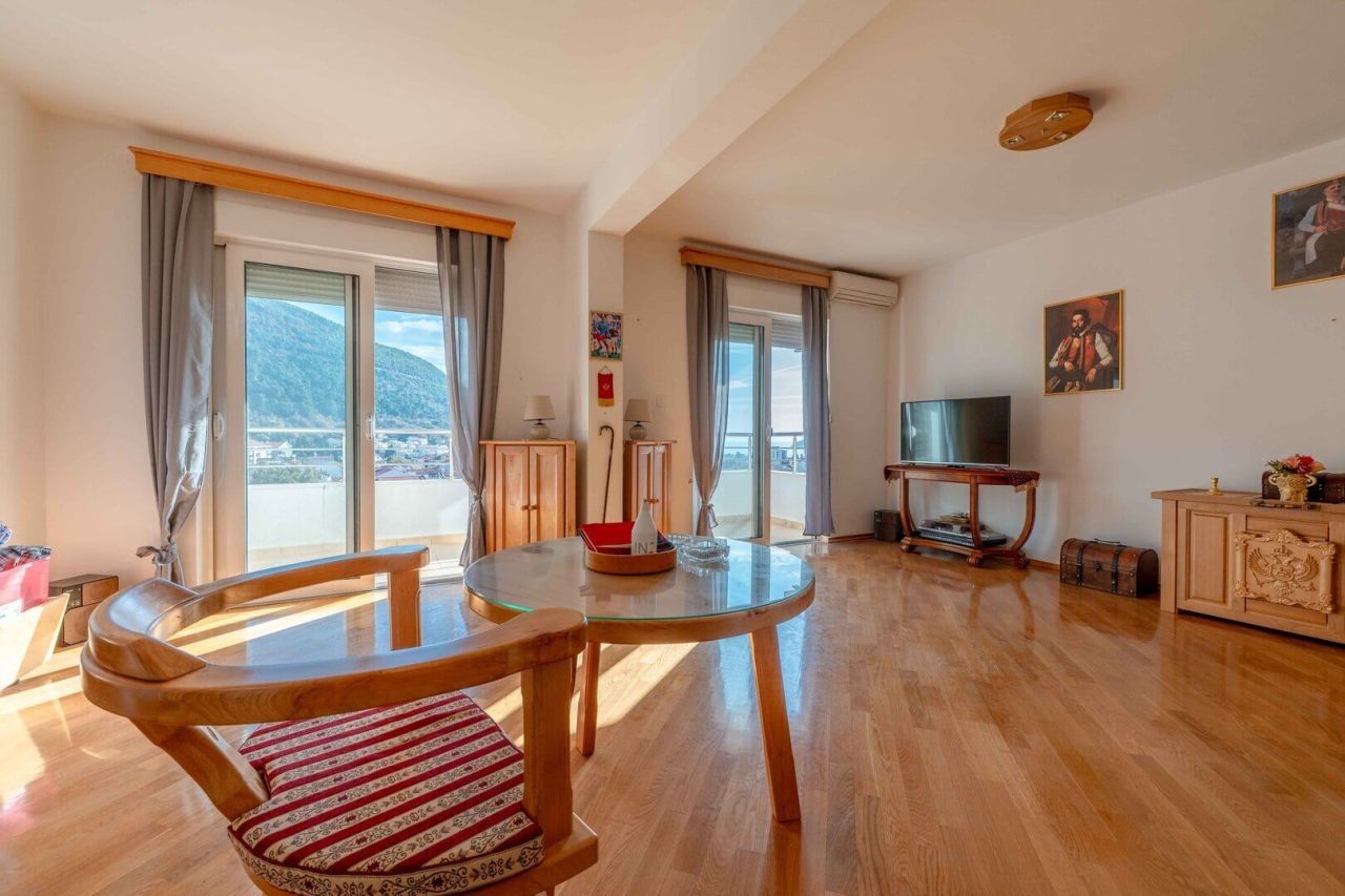 Apartamento en Budva, Montenegro, 78 m² - imagen 5