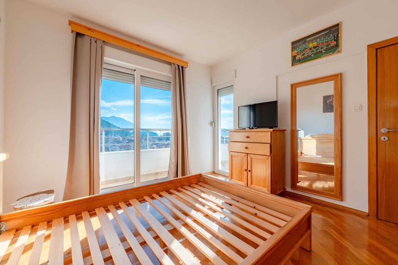 Apartamento en Budva, Montenegro, 78 m² - imagen 8