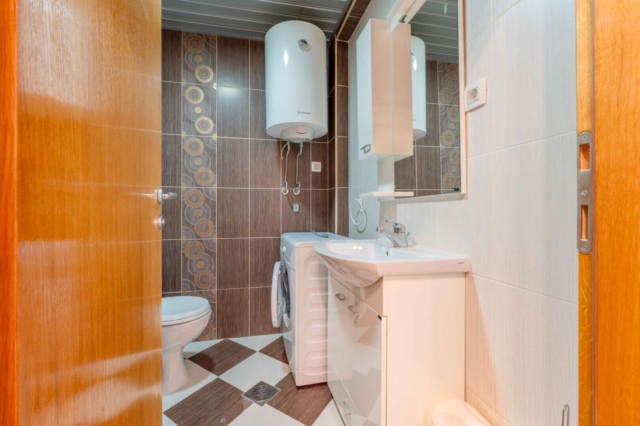 Apartamento en Budva, Montenegro, 78 m² - imagen 9