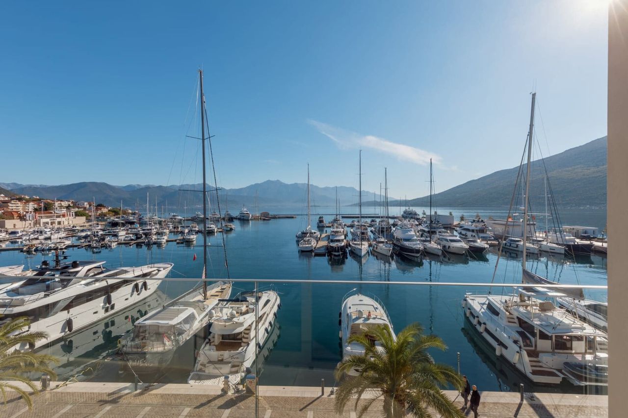 Appartamenti a Herceg-Novi, Montenegro, 166 m² - foto 4