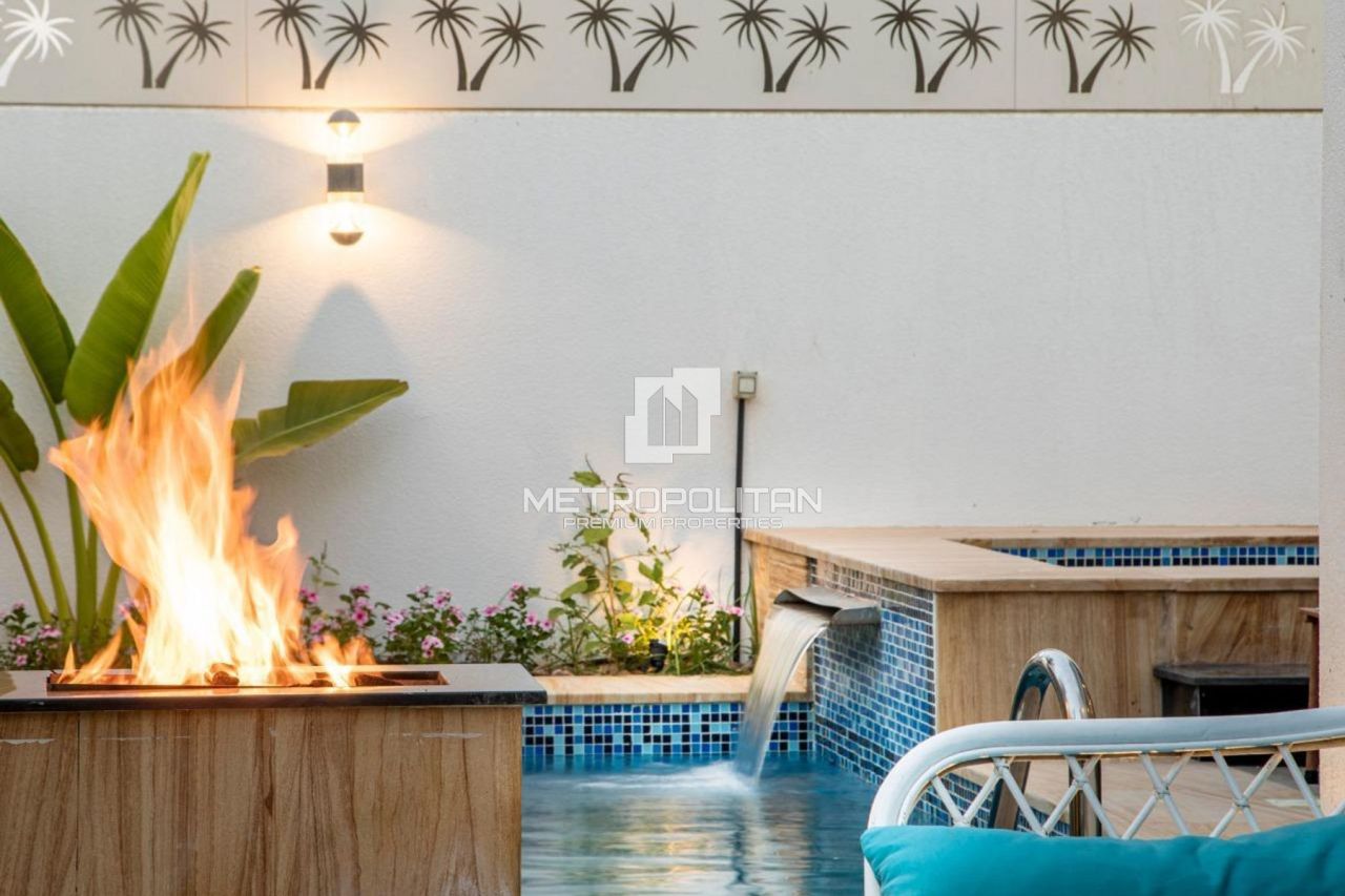 Villa en Dubái, EAU, 425 m² - imagen 2