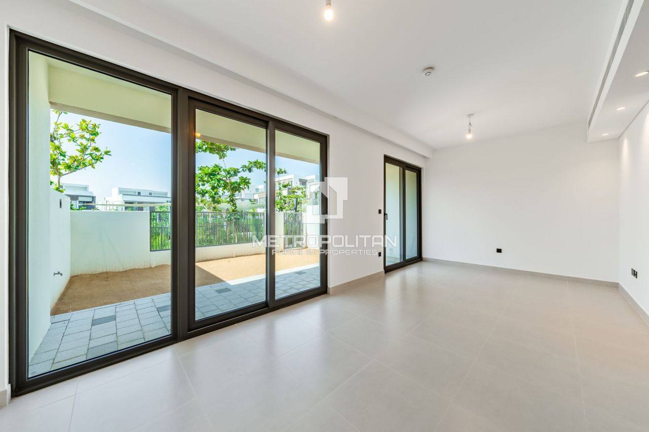 Townhouse in Dubai, UAE, 202 m² - picture 4