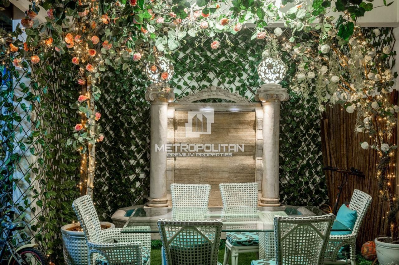 Villa en Dubái, EAU, 425 m² - imagen 8