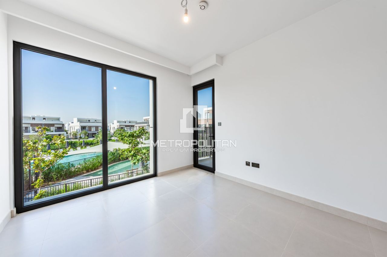 Townhouse in Dubai, UAE, 202 m² - picture 11