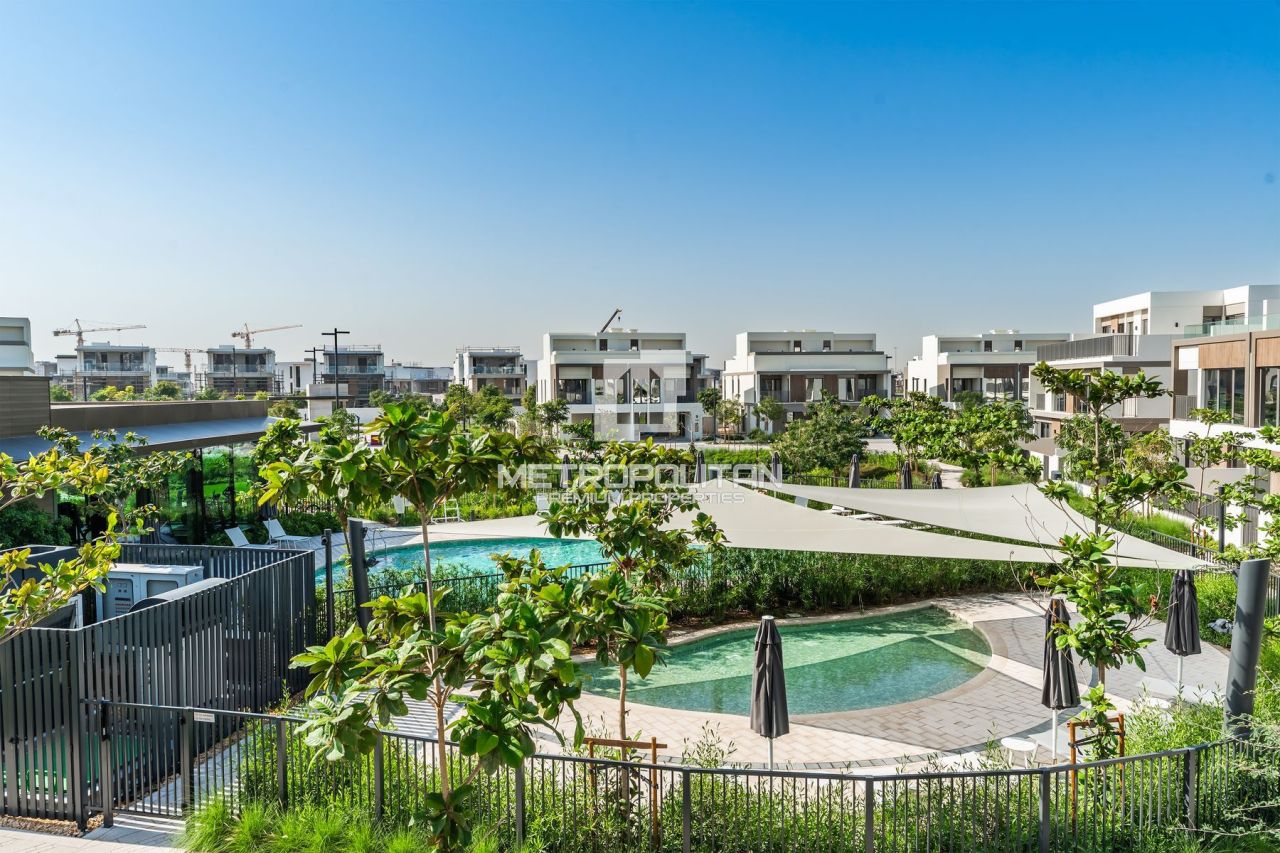 Townhouse in Dubai, UAE, 202 m² - picture 19