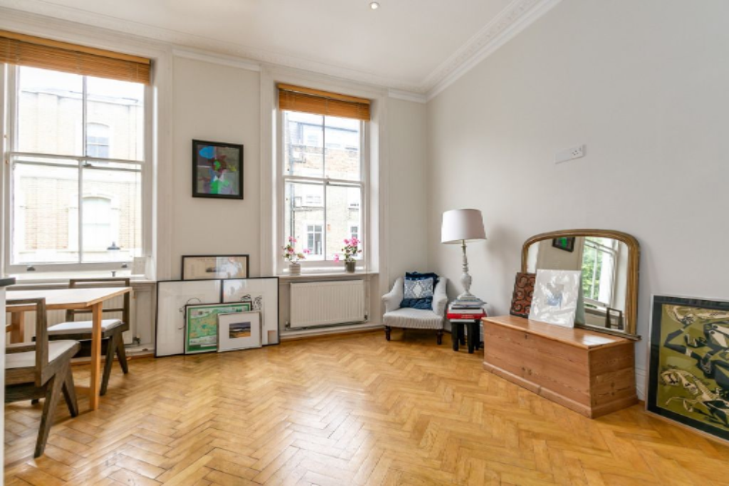 Flat in London, United Kingdom, 47 m² - picture 1