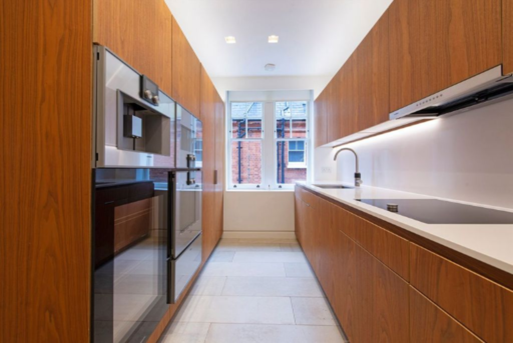 Flat in London, United Kingdom, 65 m² - picture 2