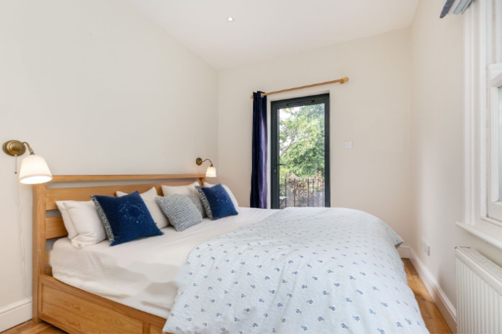 Flat in London, United Kingdom, 47 m² - picture 7