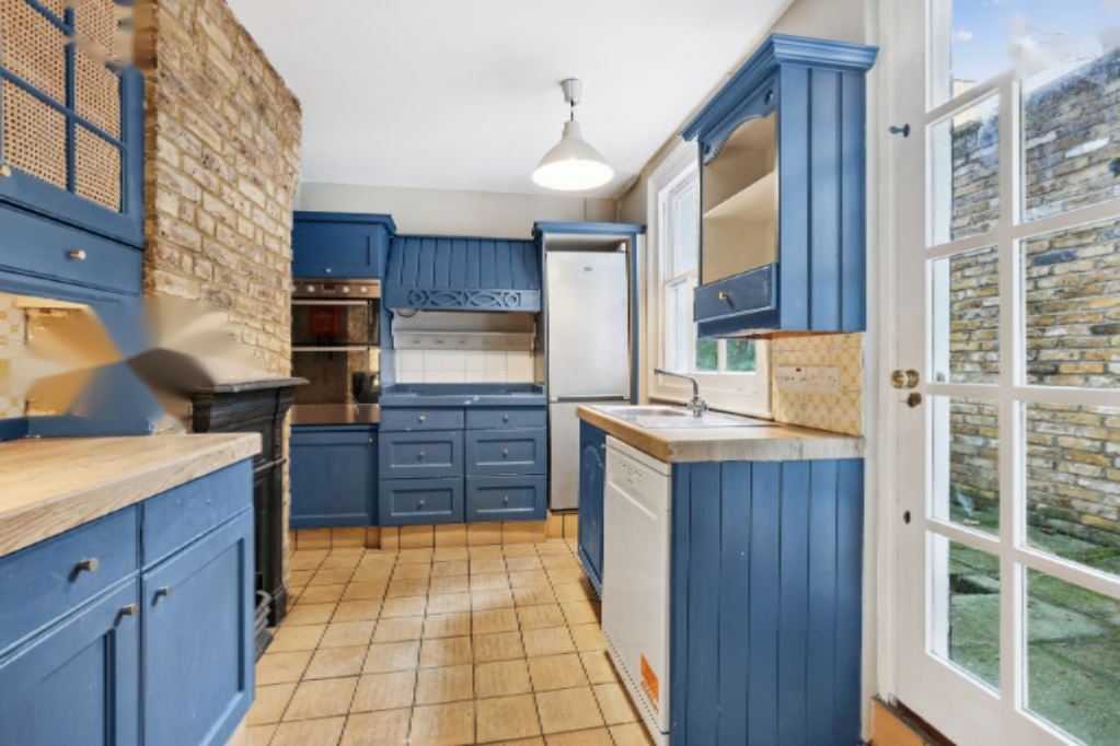 Flat in London, United Kingdom, 91 m² - picture 7