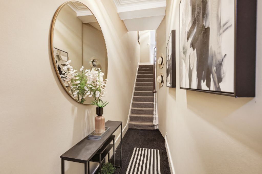 Flat in London, United Kingdom, 105 m² - picture 11