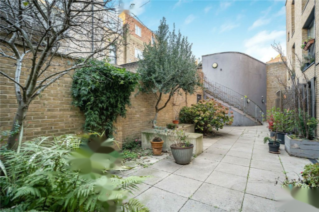 Flat in London, United Kingdom, 39 m² - picture 12