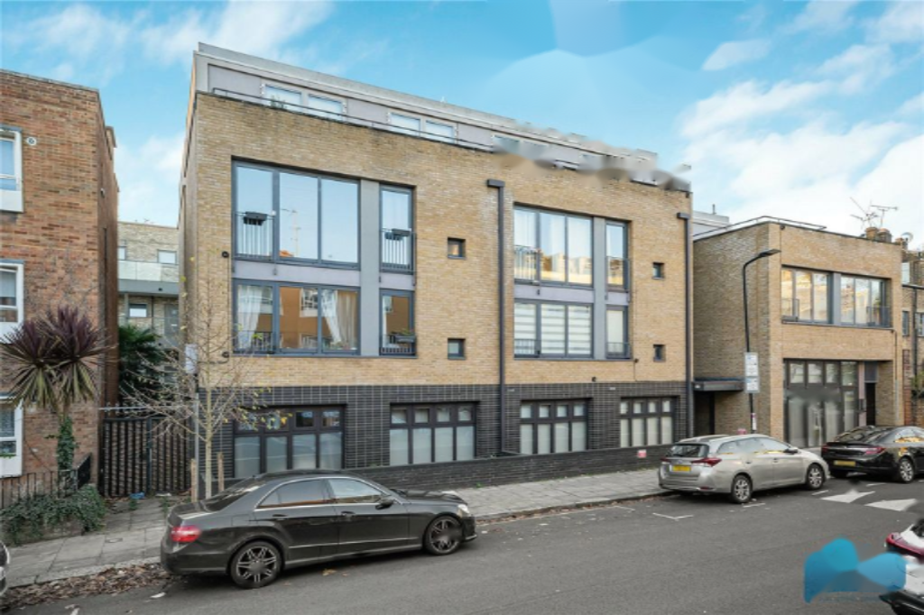 Flat in London, United Kingdom, 39 m² - picture 14