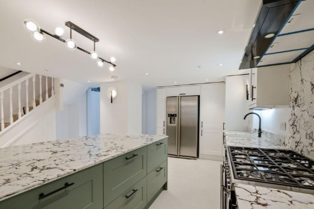 Wohnung in London, Großbritannien, 200 m² - Foto 14