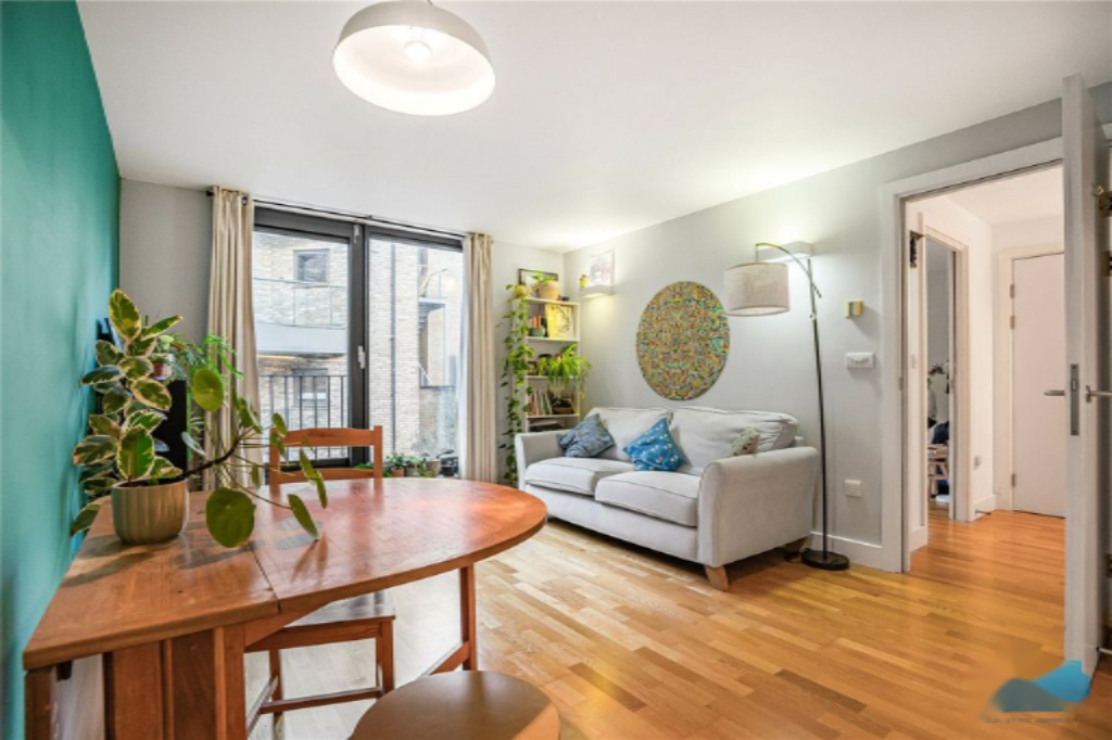 Flat in London, United Kingdom, 39 m² - picture 17