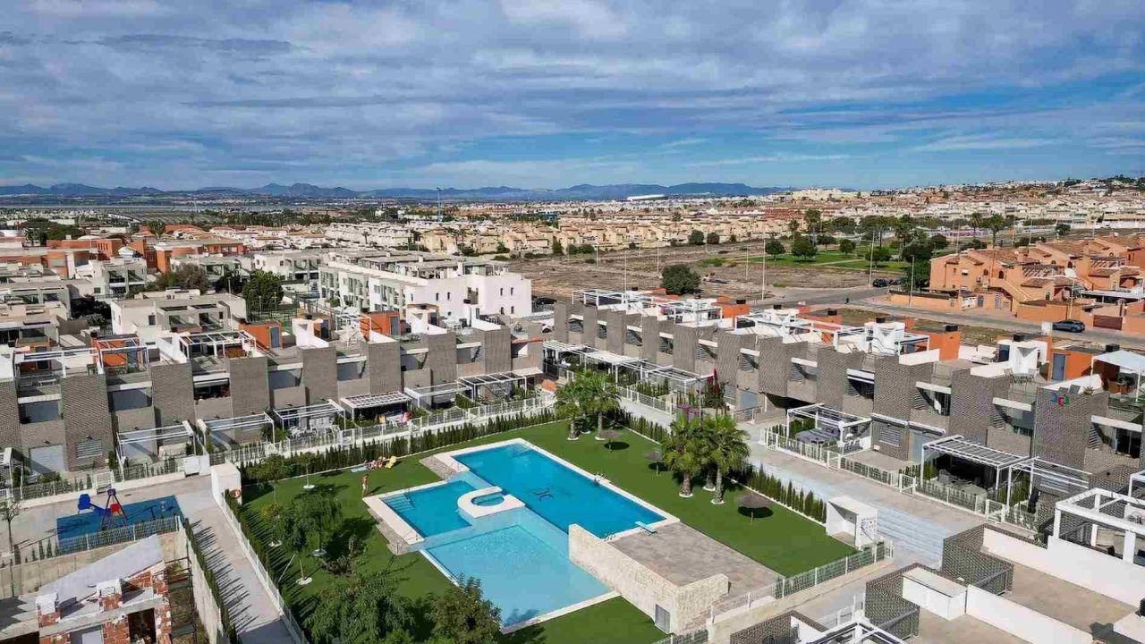Appartamento a Torrevieja, Spagna, 79 m² - foto 13
