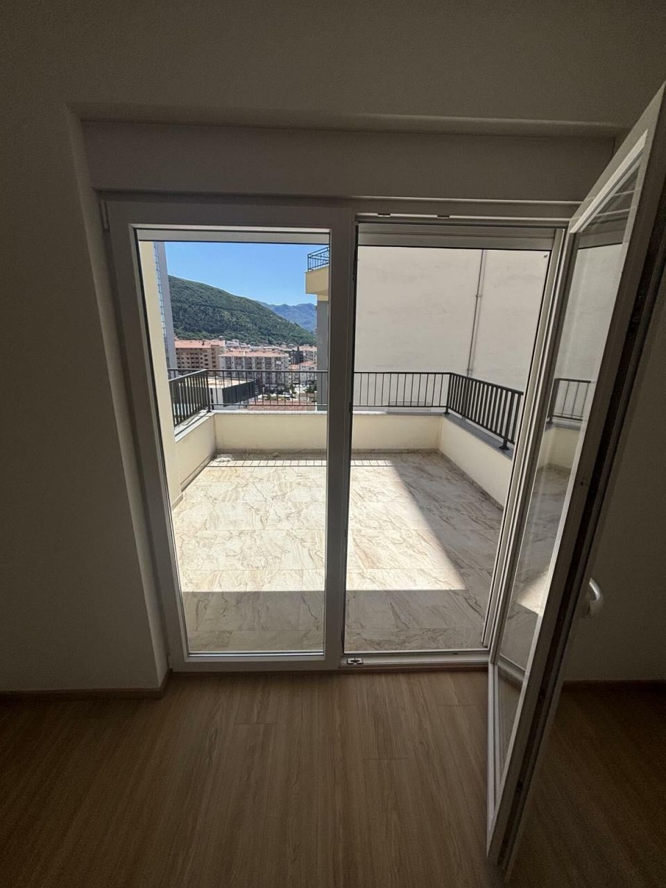 Piso en Budva, Montenegro, 58 m² - imagen 8
