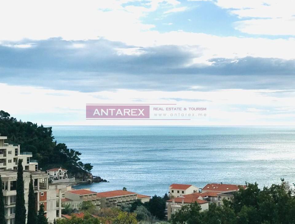 Appartamenti a Petrovac, Montenegro, 61 m² - foto 1