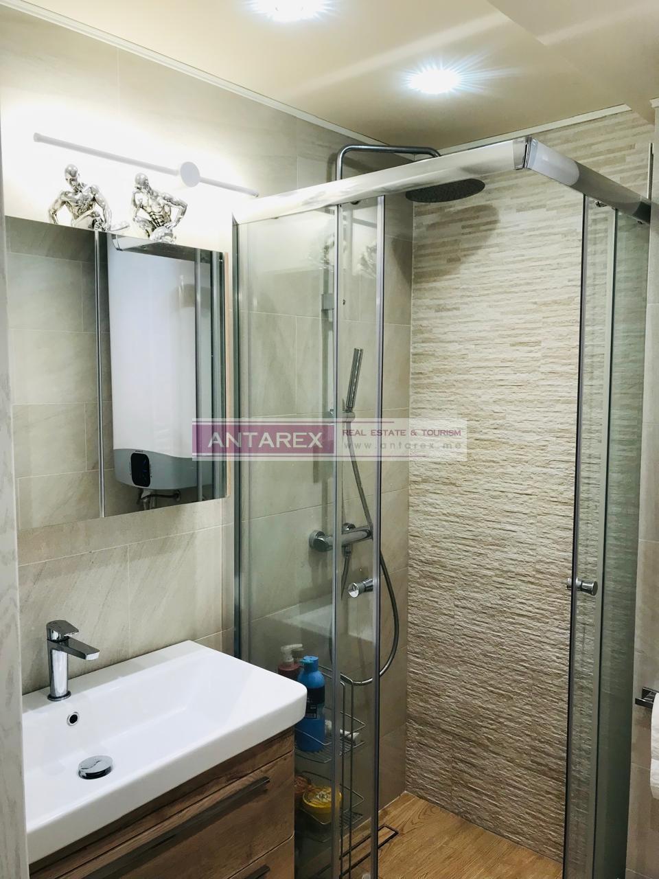 Appartamenti a Petrovac, Montenegro, 61 m² - foto 9