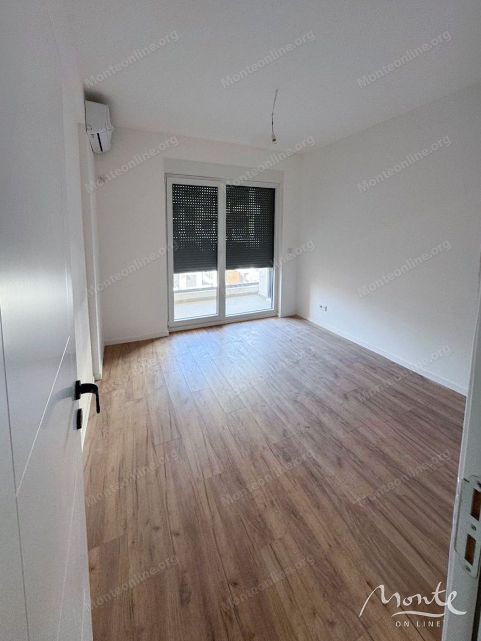 Apartment in Ulcinj, Montenegro, 69 m² - picture 5