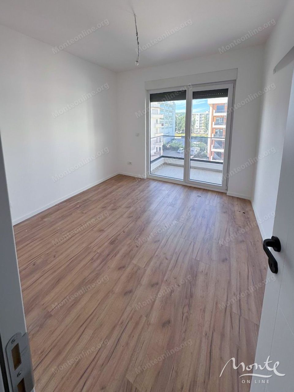 Apartment in Ulcinj, Montenegro, 69 m² - picture 6