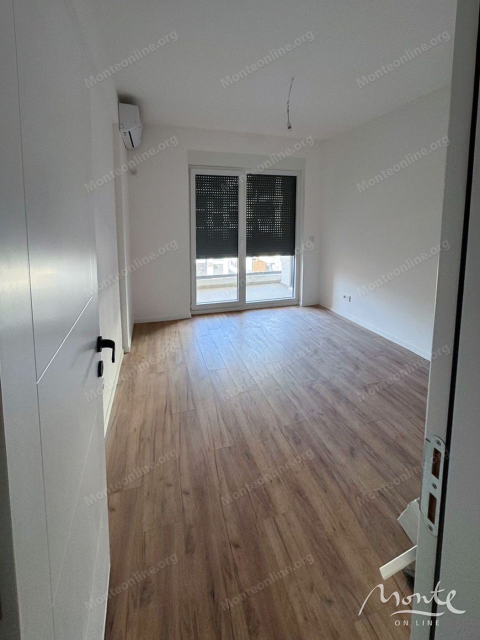 Apartment in Ulcinj, Montenegro, 69 m² - picture 7