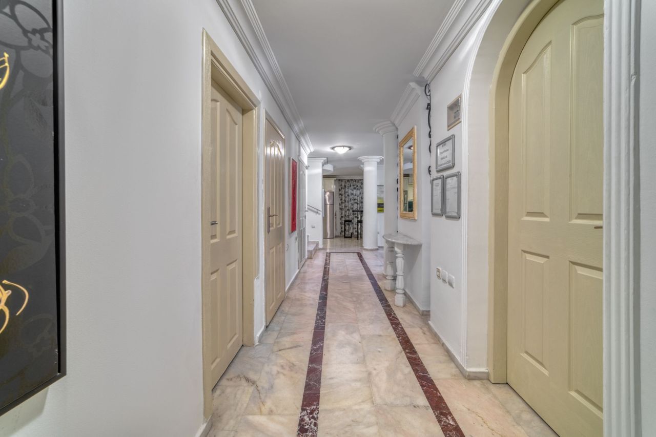 Villa in Alanya, Türkei, 265 m² - Foto 16